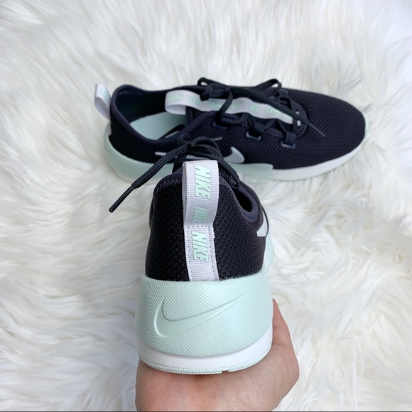 NEW NIKE Women’s Ashin Modern Running Shoes - Picture 5 of 6